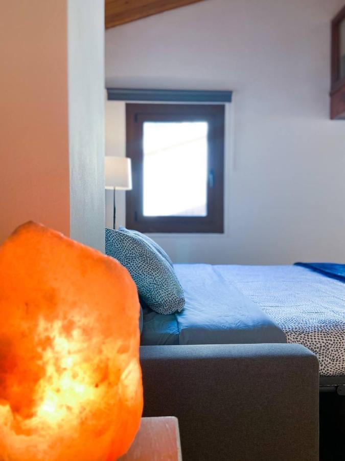 Elegante Atico - Free Parking Wifi Smarttv - Con Altillo Y 2 Banos Completos! L By Bonesvacances Apartament