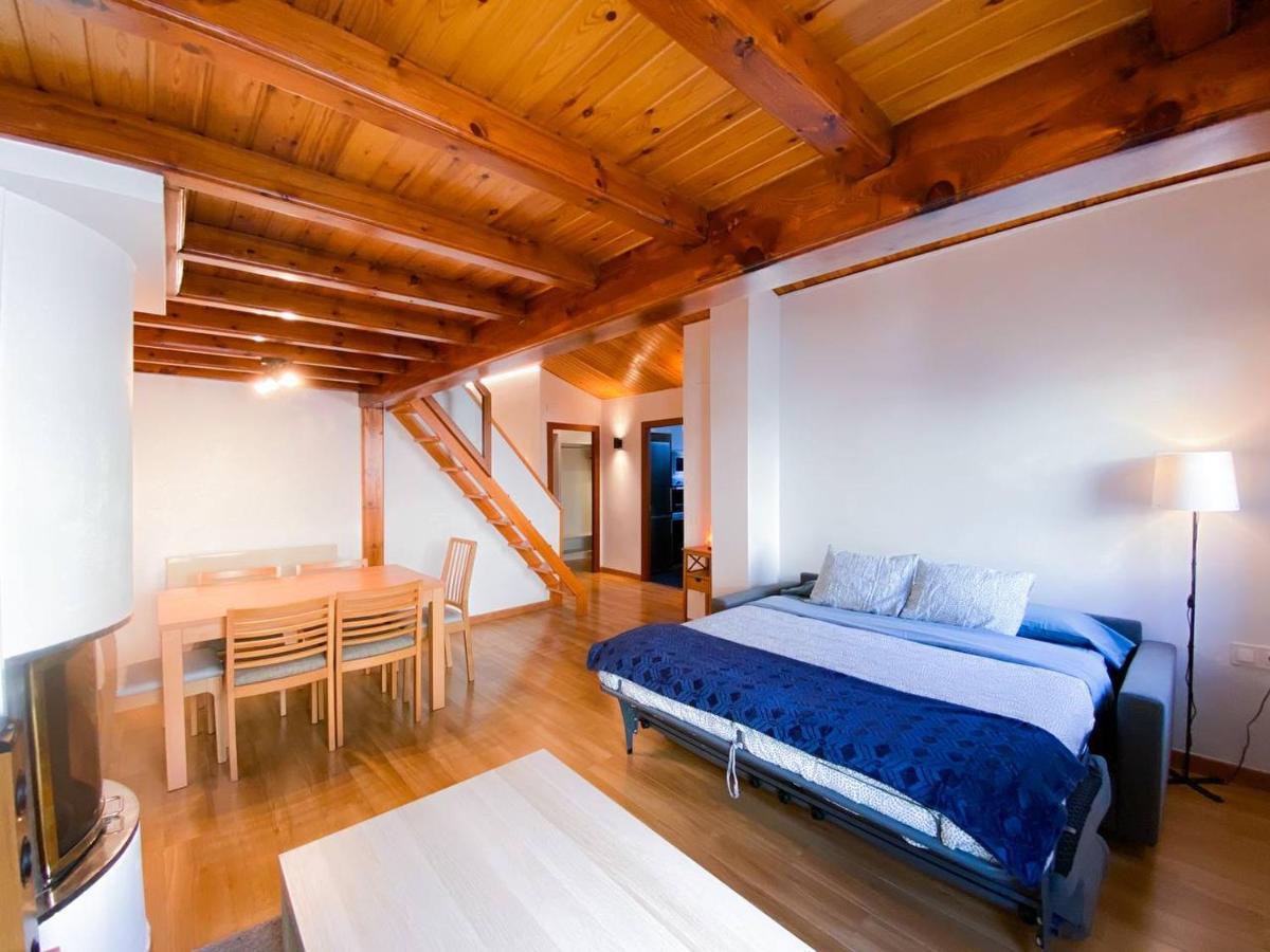 Elegante Atico - Free Parking Wifi Smarttv - Con Altillo Y 2 Banos Completos! L By Bonesvacances Appartement *