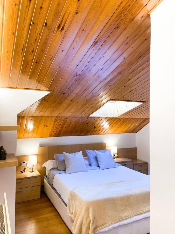 Elegante Atico - Free Parking Wifi Smarttv - Con Altillo Y 2 Banos Completos! L By Bonesvacances Appartement *